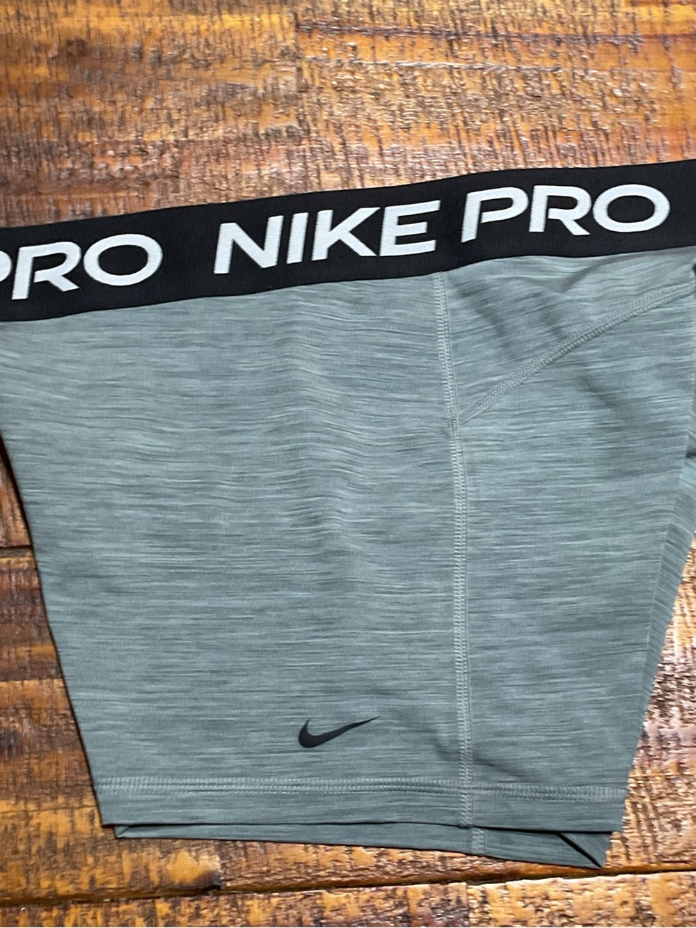 Nike Pro 365 Heather Grey Compression Training Shorts size XL- L30